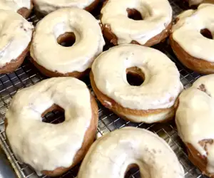 House-made glazed donuts at Schaefer's